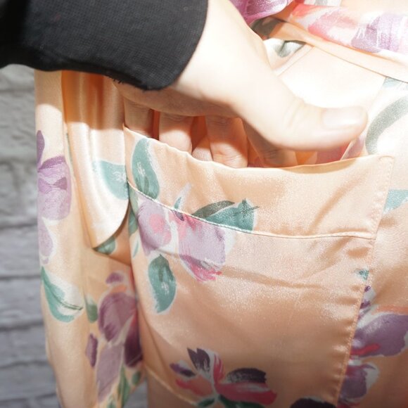 Vintage 80s Victoria's Secret Floral Robe - Picture 2 of 8